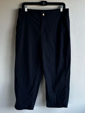 Black Casual Capri Pants